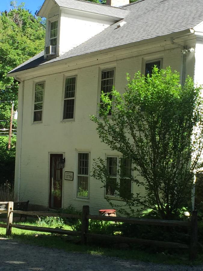 Innkeeper'S Place B&B Stafford ภายนอก รูปภาพ