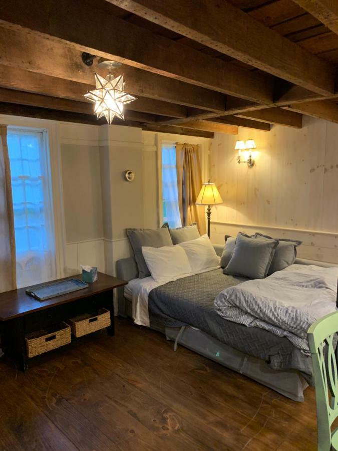 Innkeeper'S Place B&B Stafford ภายนอก รูปภาพ